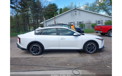 Kia K4 2.0L I-4 DOHC, VVT, 147HP Front Wheel Drive - автомобили, коли, обяви за нови и употребявани 12