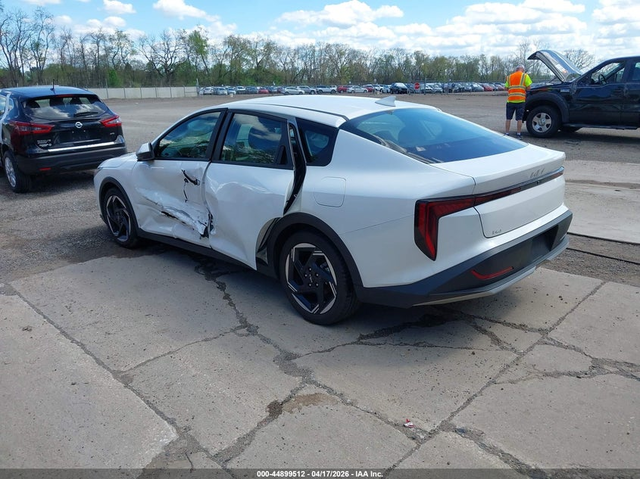 Kia K4 2.0L I-4 DOHC, VVT, 147HP Front Wheel Drive - автомобили, коли, обяви за нови и употребявани 2