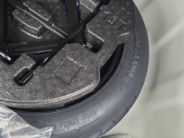 Kia K4 2L 4cyl Front Wheel Drive - автомобили, коли, обяви за нови и употребявани 13