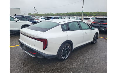 Kia K4 2L 4cyl Front Wheel Drive - автомобили, коли, обяви за нови и употребявани 2
