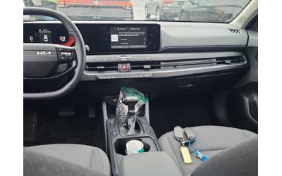 Kia K4 2L 4cyl Front Wheel Drive - автомобили, коли, обяви за нови и употребявани 9