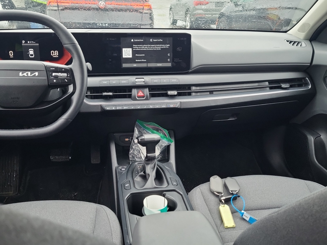 Kia K4 2L 4cyl Front Wheel Drive - автомобили, коли, обяви за нови и употребявани 9
