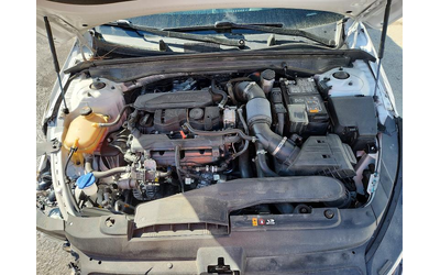 Kia K5 1.6L 4 FRONT WHEEL DRIVE - автомобили, коли, обяви за нови и употребявани 11