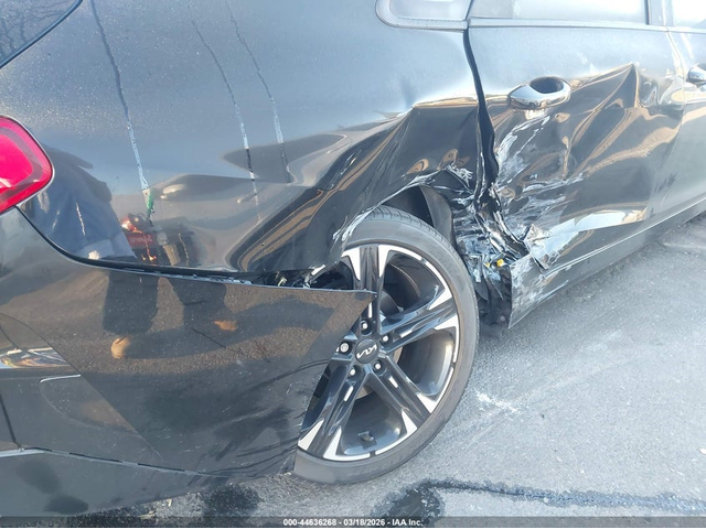 Kia K5 1.6L I-4 DI, DOHC, VVT, TURBO, 180HP All Wheel Drive - автомобили, коли, обяви за нови и употребявани 16