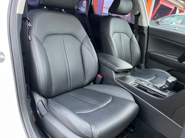 KIA K5 - автомобили, коли, обяви за нови и употребявани 14