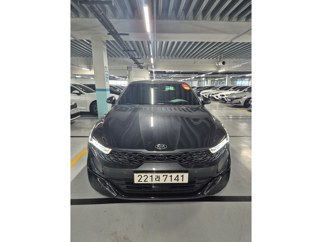 KIA K5 - автомобили, коли, обяви за нови и употребявани 1