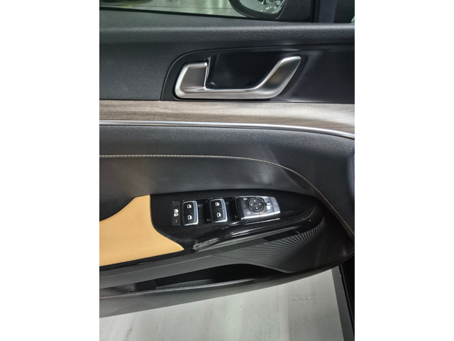 KIA K5 - автомобили, коли, обяви за нови и употребявани 9