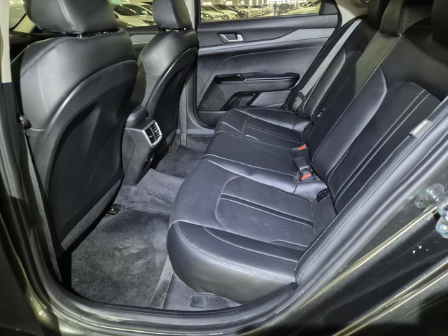 Kia K5 - автомобили, коли, обяви за нови и употребявани 23