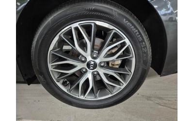 Kia K5 - автомобили, коли, обяви за нови и употребявани 26