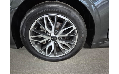 Kia K5 - автомобили, коли, обяви за нови и употребявани 27