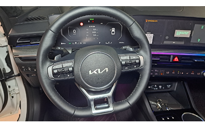 KIA K5 - автомобили, коли, обяви за нови и употребявани 11