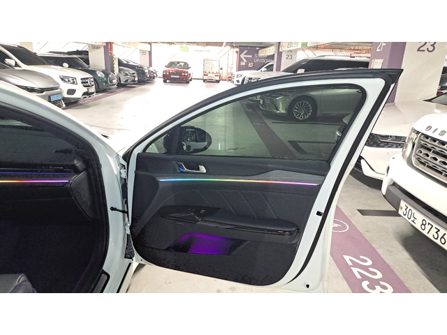 KIA K5 - автомобили, коли, обяви за нови и употребявани 19