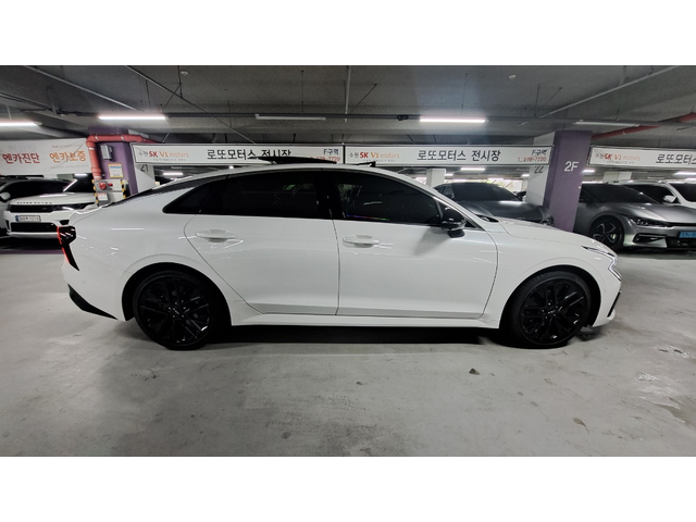 KIA K5 - автомобили, коли, обяви за нови и употребявани 3