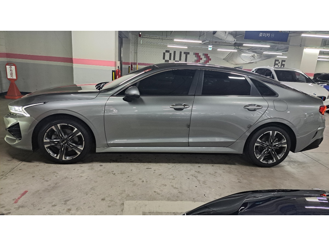 KIA K5 - автомобили, коли, обяви за нови и употребявани 6