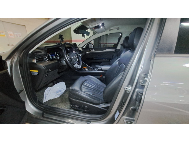 KIA K5 - автомобили, коли, обяви за нови и употребявани 8