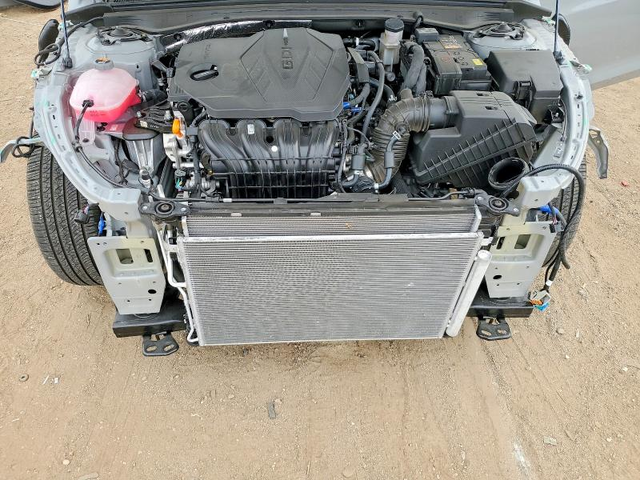 Kia K5 2.5L 4 Front-wheel Drive - автомобили, коли, обяви за нови и употребявани 11