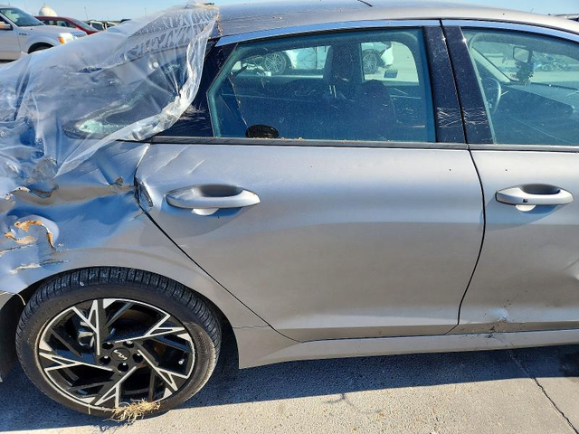 Kia K5 2.5L 4 Front-wheel Drive - автомобили, коли, обяви за нови и употребявани 10