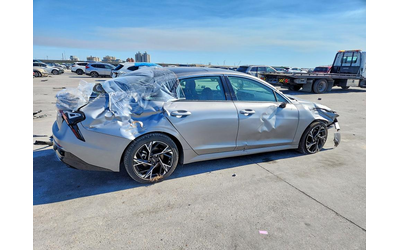 kia-k5-2-5l-4-front-wheel-drive - 3