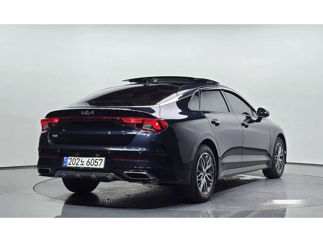 Kia K5 - автомобили, коли, обяви за нови и употребявани 1