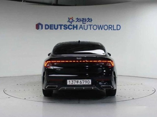 Kia K5 - автомобили, коли, обяви за нови и употребявани 3