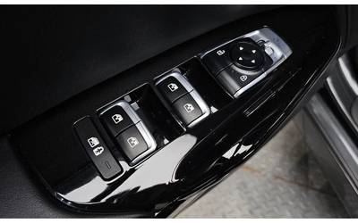 Kia K5 - автомобили, коли, обяви за нови и употребявани 12