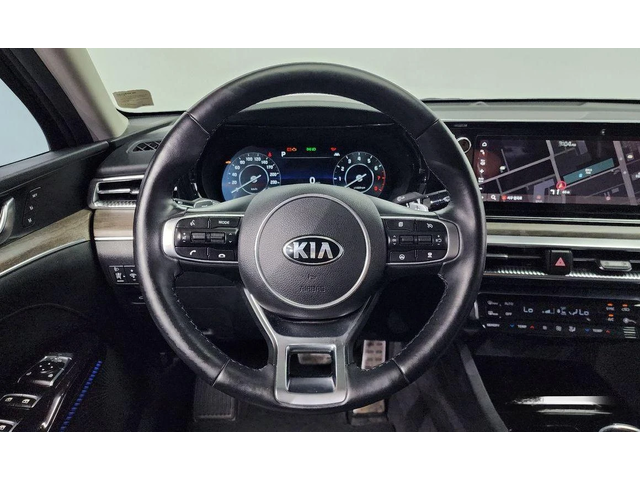 Kia K5 - автомобили, коли, обяви за нови и употребявани 12