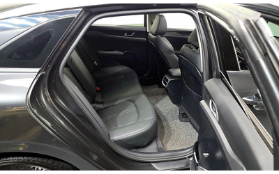 Kia K5 - автомобили, коли, обяви за нови и употребявани 11