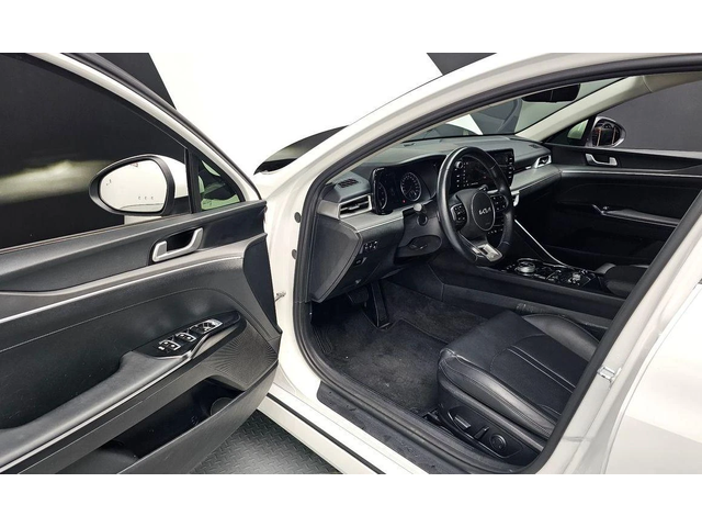 Kia K5 - автомобили, коли, обяви за нови и употребявани 11