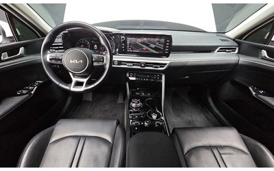 Kia K5 - автомобили, коли, обяви за нови и употребявани 6