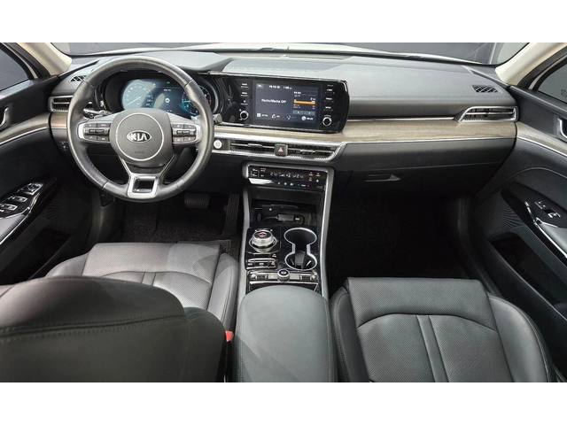 Kia K5 - автомобили, коли, обяви за нови и употребявани 6