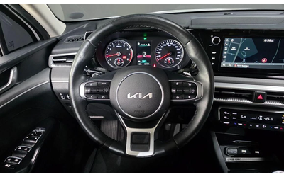 Kia K5 - автомобили, коли, обяви за нови и употребявани 13