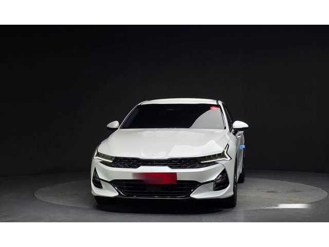 Kia K5 - автомобили, коли, обяви за нови и употребявани 2