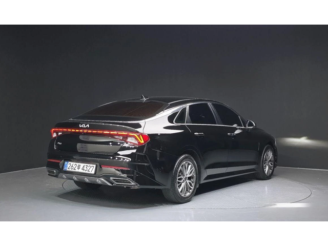 Kia K5 - автомобили, коли, обяви за нови и употребявани 1