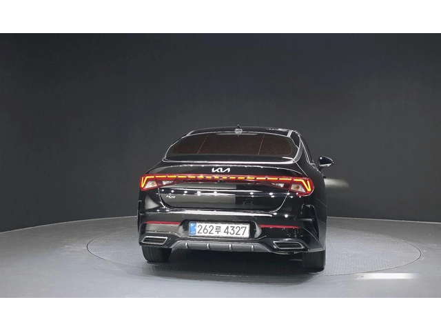 Kia K5 - автомобили, коли, обяви за нови и употребявани 3