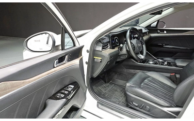 Kia K5 - автомобили, коли, обяви за нови и употребявани 10