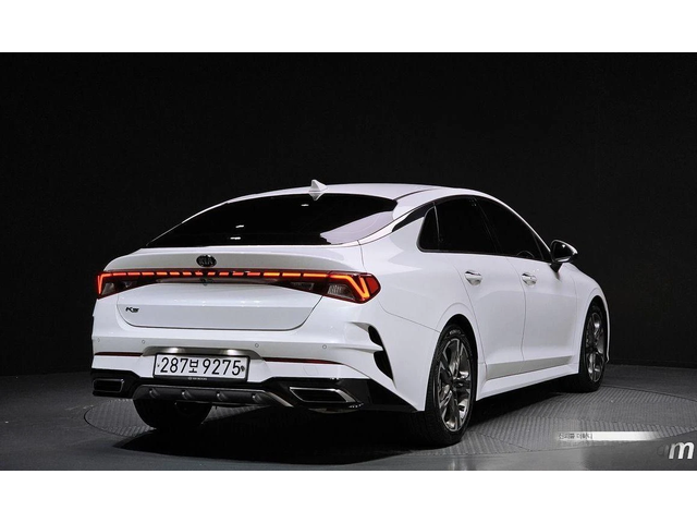 Kia K5 - автомобили, коли, обяви за нови и употребявани 1