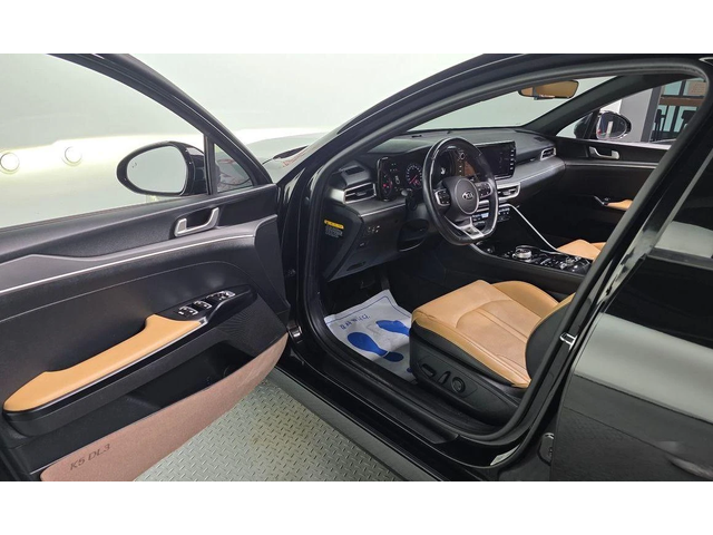 Kia K5 - автомобили, коли, обяви за нови и употребявани 10