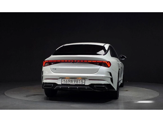 Kia K5 - автомобили, коли, обяви за нови и употребявани 3