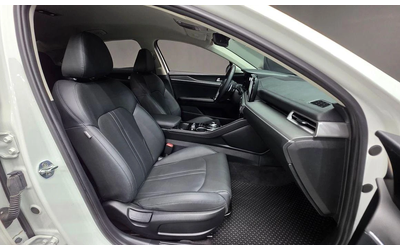 Kia K5 - автомобили, коли, обяви за нови и употребявани 9