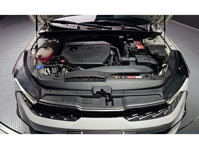 Kia K5 - автомобили, коли, обяви за нови и употребявани 5