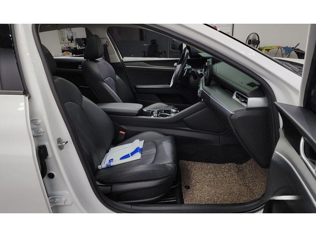 Kia K5 - автомобили, коли, обяви за нови и употребявани 11