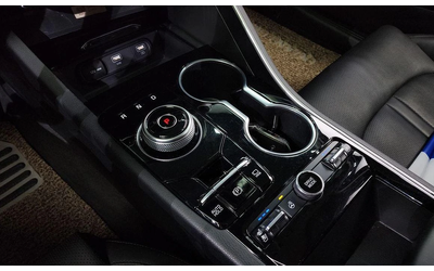 Kia K5 - автомобили, коли, обяви за нови и употребявани 8