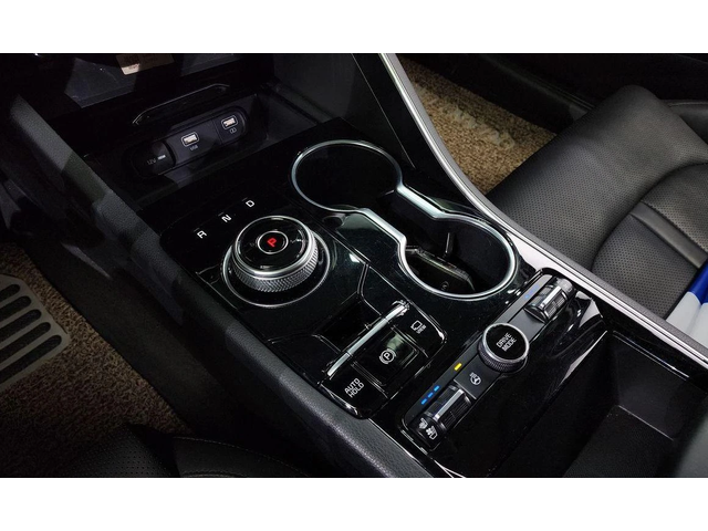 Kia K5 - автомобили, коли, обяви за нови и употребявани 8