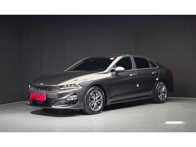 Kia K5 - автомобили, коли, обяви за нови и употребявани 0