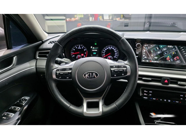 Kia K5 - автомобили, коли, обяви за нови и употребявани 12