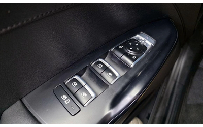 Kia K5 - автомобили, коли, обяви за нови и употребявани 13