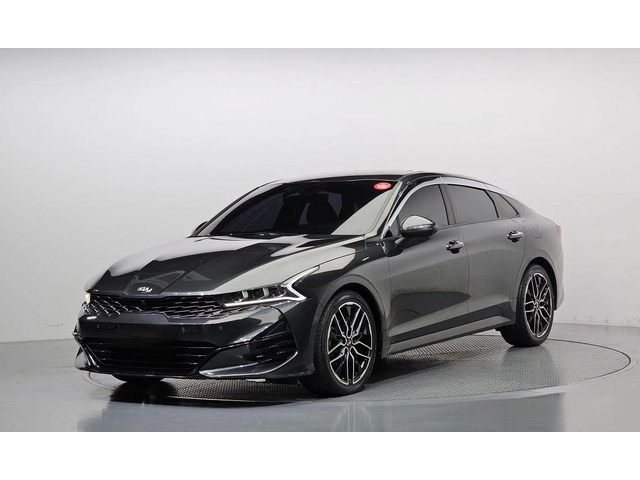 Kia K5 - автомобили, коли, обяви за нови и употребявани 0