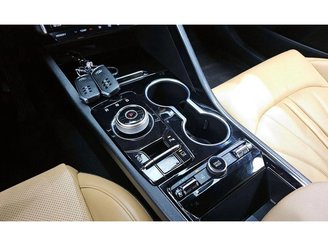 Kia K5 - автомобили, коли, обяви за нови и употребявани 8