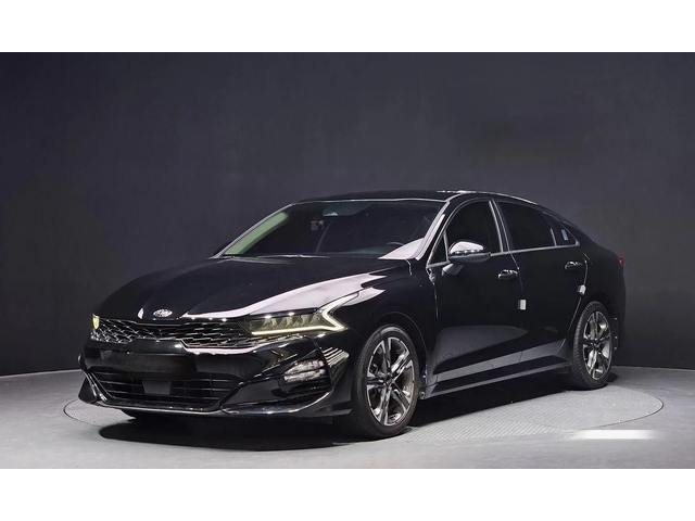 Kia K5 - автомобили, коли, обяви за нови и употребявани 0