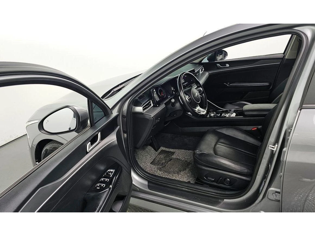 Kia K5 - автомобили, коли, обяви за нови и употребявани 9